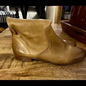 Frye women’s Jillian pull on knee high boot